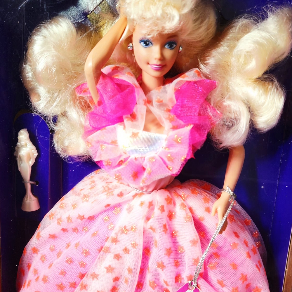 Barbie Superstar in Vibrant Pink and Orange Ensemble